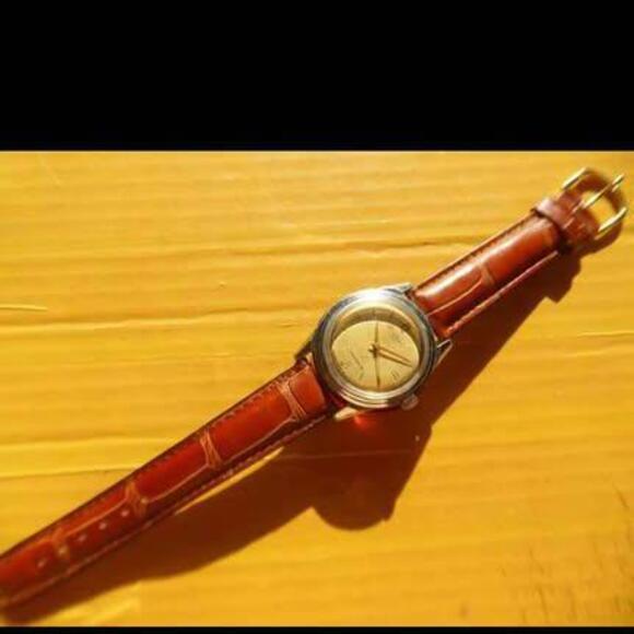 Collectable Vintage 1960's USSR RUSSIA Soviet STOLICHNYE 17 Jewels Manual Watch - Picture 2 of 9